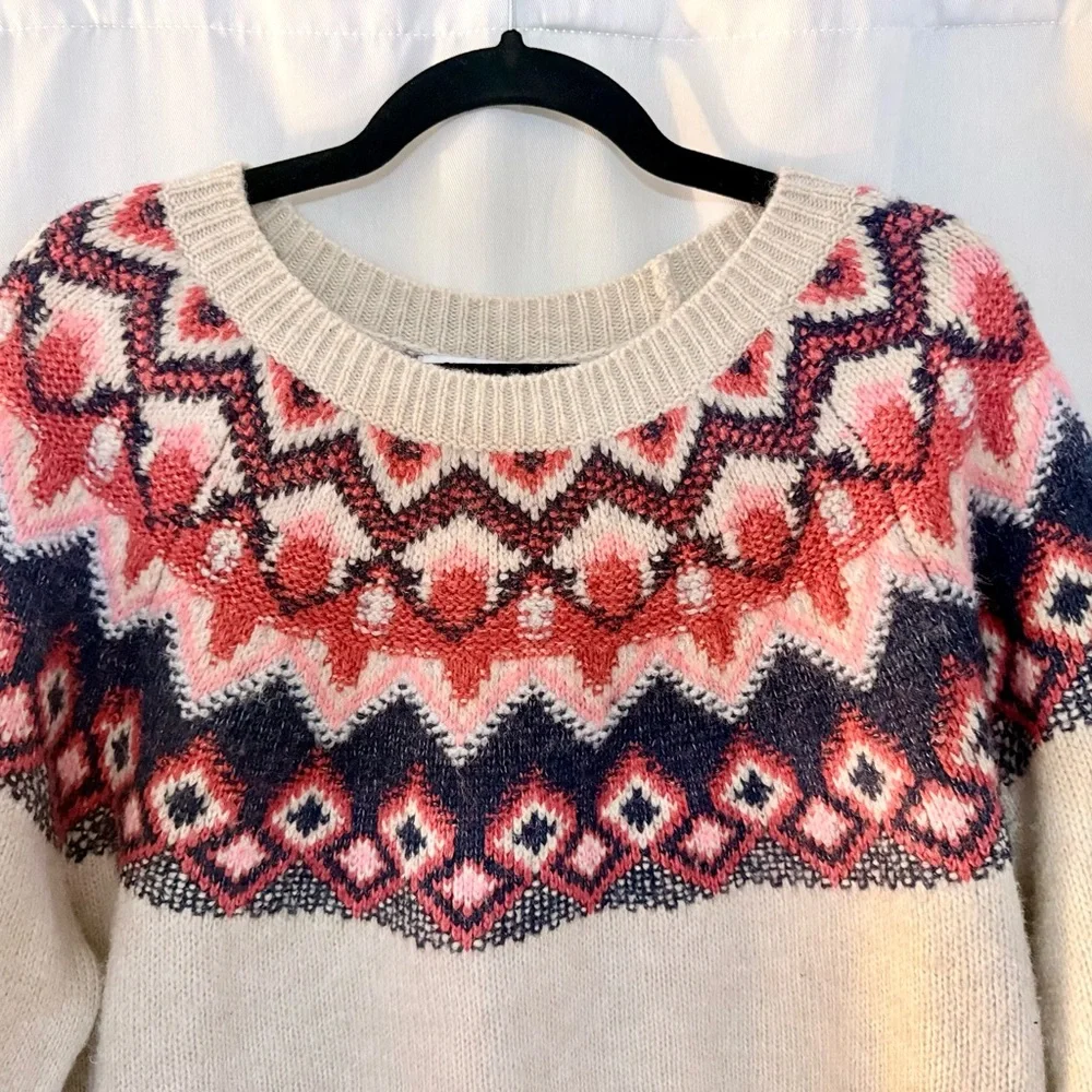 Old Navy Pink and Navy Patterned Sweater - Picture 2 of 5